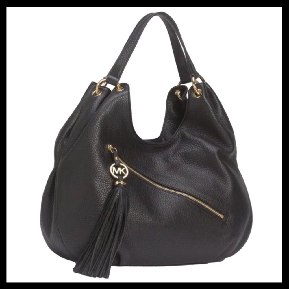 MICHAEL KORS Charm Tassel Large 
Shoulder Tote Bag Black
